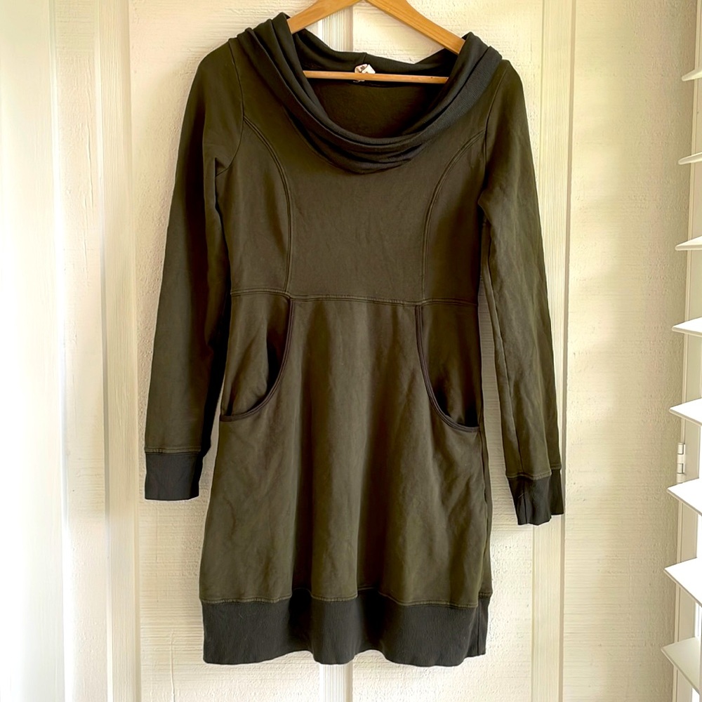 Pink Lotus Forest Green Loungewear Dress from Anthropologie